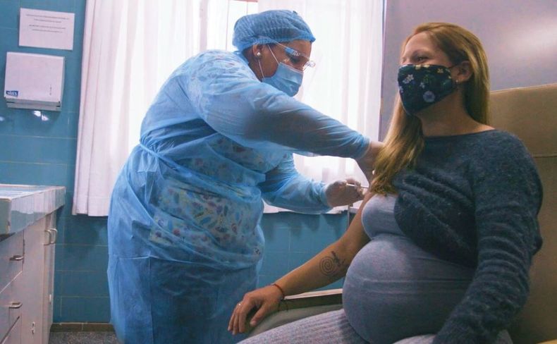 El laboratorio Pfizer comunicó los resultados positivos en más del 80% de efectividad.