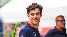 Franco Colapinto estaría cerca de ser piloto de Red Bull. Franco Colapinto estaría cerca de ser piloto de Red Bull.