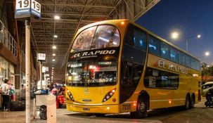“Desde diciembre de 2024 no están pagando y nosotros seguimos entregando los pasajes”, explicaron. “Desde diciembre de 2024 no están pagando y nosotros seguimos entregando los pasajes”, explicaron.