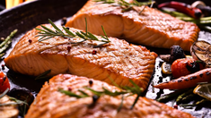 El restaurante de Buenos Aires que prepara un salmón grillado con puré delicioso. El restaurante de Buenos Aires que prepara un salmón grillado con puré delicioso.