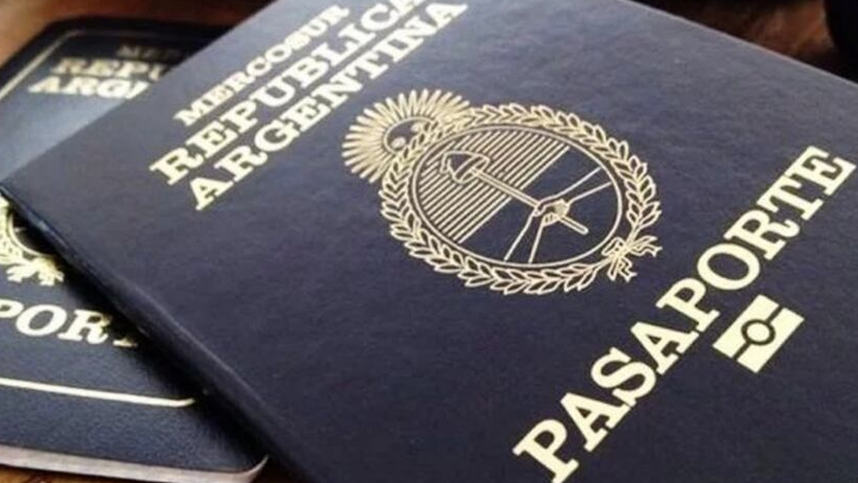 El pasaporte argentino se ubica en su mejor lugar histórico en el ránking de los más poderosos.