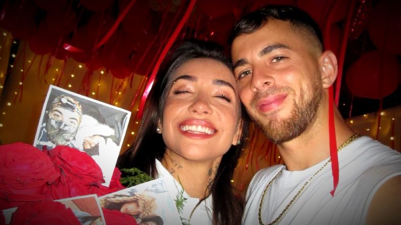 El romántico homenaje de J Rei que emocionó a María Becerra: Un caballero que me trata como a una reina