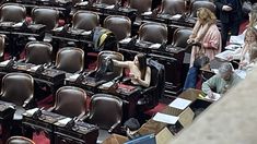 Pagano, sola en el sector de la Cámara que corresponde a LLA.