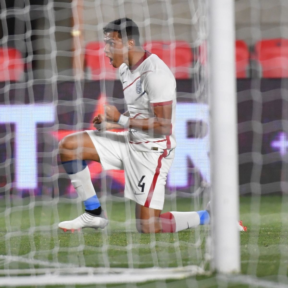 San Lorenzo venció a Independiente en el primer clásico del verano