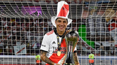 El volante cumplió 36 años y los hinchas lo festejaron en las redes.