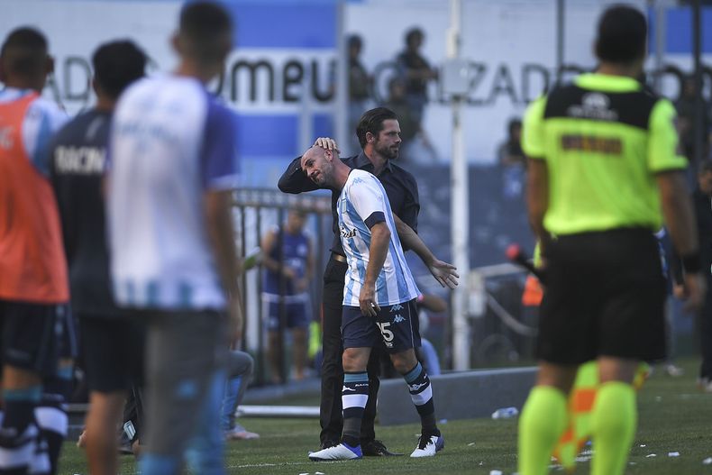 El saludo del DT de Racing