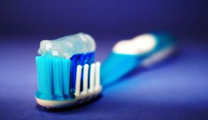 Una rutina dental constante es clave para preservar la salud bucal y prevenir enfermedades crónicas.