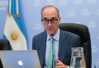 Carlos Torrendell, secretario de Educación.