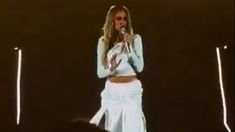 Tini Stoessel se mostró muy amocionada a la hora de hablar sobre el tema y pidió que no se hable más Tini Stoessel se mostró muy amocionada a la hora de hablar sobre el tema y pidió que no se hable más