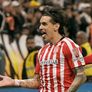 Alexis Castro festeja el tanto agónico.