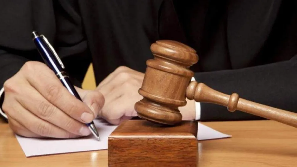 Autorizan a adolescente a dejar de usar el apellido paterno por abandono de su progenitor