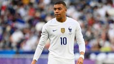 Mbappé no se entrenó a la par en Francia. ¿Se perderá lo que resta del Mundial? Mbappé no se entrenó a la par en Francia. ¿Se perderá lo que resta del Mundial?
