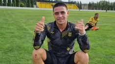 La pareja de Brian Fernández contó que el futbolista no quiere internarse por su adicción a las drogas. La pareja de Brian Fernández contó que el futbolista no quiere internarse por su adicción a las drogas.