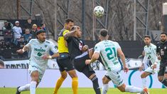 Una situación inédita se produjo en el partido entre Riestra y Sarmiento. Una situación inédita se produjo en el partido entre Riestra y Sarmiento.