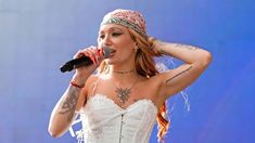 La Joaqui retorna a los escenarios después de dos meses de anunciar su alejamiento. La Joaqui retorna a los escenarios después de dos meses de anunciar su alejamiento.