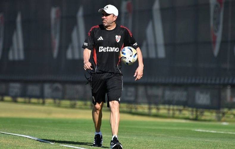 El entrenador de River, Eduardo Coudet.