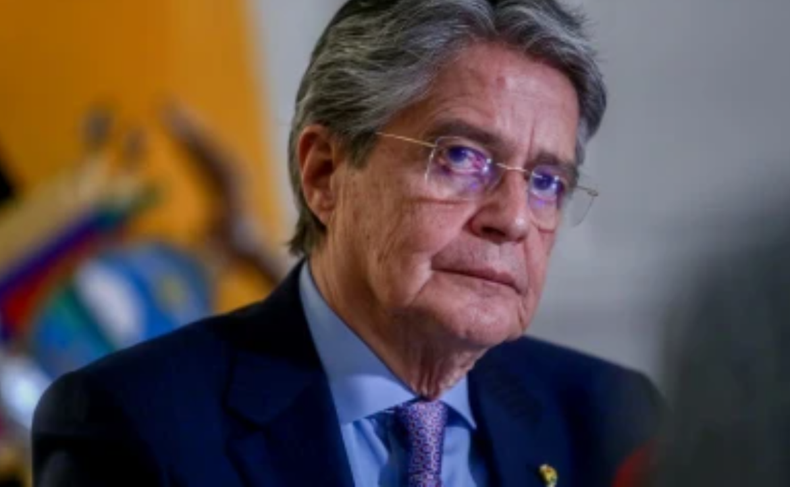 El mandatario ecuatoriano se refirió a la contienda electoral y la democracia en su país.