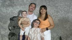 El hombre mató a su esposa, luego a sus hijos, y finalmente se suicidó. El hombre mató a su esposa, luego a sus hijos, y finalmente se suicidó.