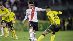 River, tras el empate en Varela, se aleja de la lucha por la Liga Profesional. River, tras el empate en Varela, se aleja de la lucha por la Liga Profesional.