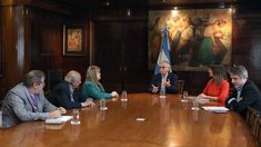 Mario Lugones recibió a&nbsp;los nuevos integrantes del Consejo de Administración del Hospital Garrahan.