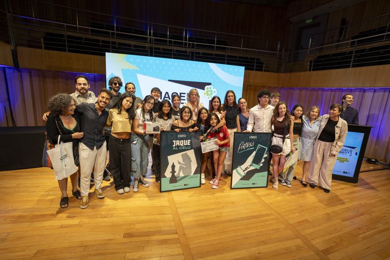 Se conocieron los ganadores Hacelo Corto, el festival educativo para concientizar el uso responsable de celulares