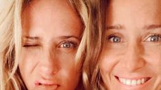 Julieta Prandi y Natalia, su hermana. Julieta Prandi y Natalia, su hermana.