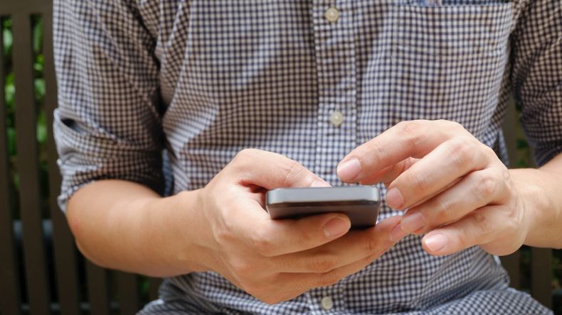 Beneficiarios de ANSES pueden pagar menos en telefon&iacute;a.