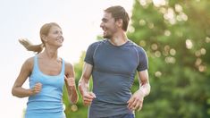 Correr es un ejercicio muy completo que mejora la calidad de vida. Correr es un ejercicio muy completo que mejora la calidad de vida.