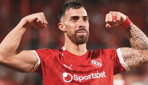 Ávalos metió los dos tantos del Rojo.
