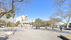 La bebé fue abandonada en Plaza Miserere, frente a la estación de trenes. La bebé fue abandonada en Plaza Miserere, frente a la estación de trenes.