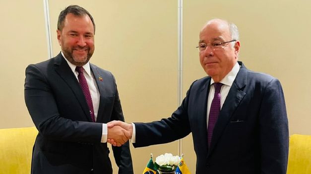 Los cancilleres de Brasil y Venezuela se reunieron para la normalización de las relaciones diplomáticas