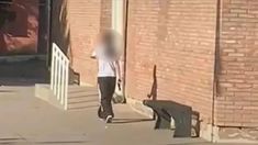 La menor de 14 años fue con el arma de su padre al colegio para buscar a su abusador. La menor de 14 años fue con el arma de su padre al colegio para buscar a su abusador.