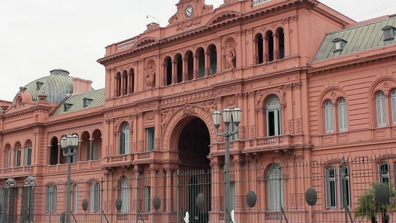 El Gobierno creó una nueva cuenta institucional para desmentir las operaciones de los medios