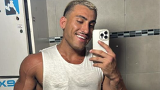 Holder se sorprendió de la actitud de su pareja y lo comentó en sus redes sociales. Holder se sorprendió de la actitud de su pareja y lo comentó en sus redes sociales.