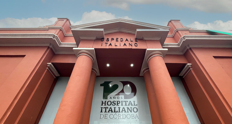 El hombre debió ser internado en el Hospital Italiano a causa de la herida.
