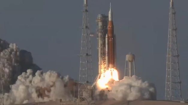 La NASA lanzó la misión Artemis 2 al espacio.&nbsp;