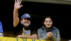 Diego Maradona, furioso con Claudia Villafañe por usar su palco en la Bombonera Diego Maradona, furioso con Claudia Villafañe por usar su palco en la Bombonera