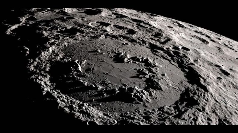 La ciencia comprobó que el núcleo lunar está formado por una capa fluida y otra sólida de alta densidad.
