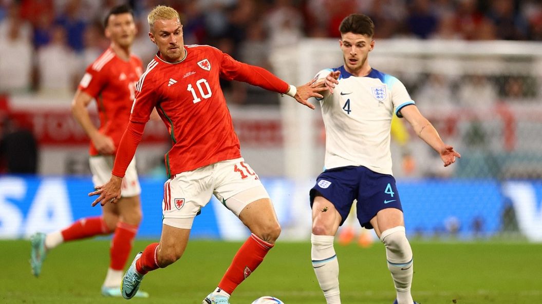 Gales-Inglaterra protagonizan un gran duelo en Qatar.