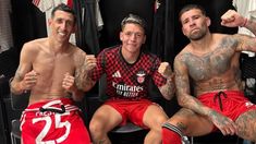 Los argentinos, Di María, Prestianni y Otamendi celebraron el pase a los octavos de final en el Mundial de Cubes Los argentinos, Di María, Prestianni y Otamendi celebraron el pase a los octavos de final en el Mundial de Cubes