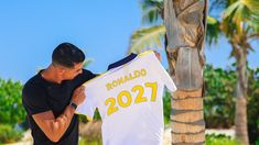 A lo largo de su trayectoria, ganó títulos en todas las ligas donde jugó, además de consagrarse con Portugal en torneos internacionales. A lo largo de su trayectoria, ganó títulos en todas las ligas donde jugó, además de consagrarse con Portugal en torneos internacionales.