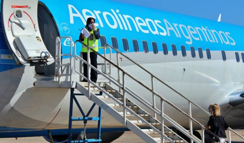 Aerolíneas Argentinas informó que durante los feriados de carnaval alcanzó niveles pre-pandemia.