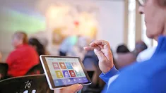 El Programa Conectando con Vos es impulsado por ENACOM. El Programa Conectando con Vos es impulsado por ENACOM.