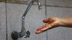 Los cortes de energía generan problemas colaterales como los problemas en el suministro de agua potable.