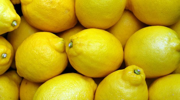 ¿Cómo conservar los limones o el jugo de limón?