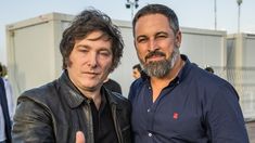 Javier Milei y Santiago Abascal, líder del partido español de ultraderecha Vox. Javier Milei y Santiago Abascal, líder del partido español de ultraderecha Vox.