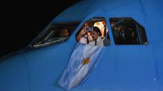 El avión que trasladó a la Selección llegó con la tercera estrella dibujada El avión que trasladó a la Selección llegó con la tercera estrella dibujada