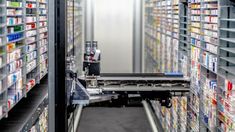 Cómo es el robot que revoluciona farmacias para optimizar la venta de medicamentos