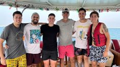 El paseo en barco de Julián Álvarez y Alexis Mac Allister con Batistuta tras la victoria de Argentina. El paseo en barco de Julián Álvarez y Alexis Mac Allister con Batistuta tras la victoria de Argentina.