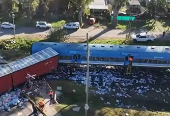 Una formación del Tren San Martín que circulaba hacia Retiro Una formación del Tren San Martín que circulaba hacia Retiro